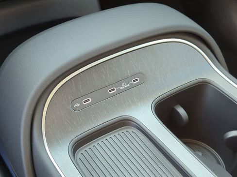 New 2026 Hyundai Palisade SE FWD image 32