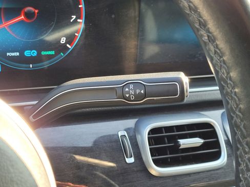 Used 2020 Mercedes-Benz GLS 450 4MATIC image 22