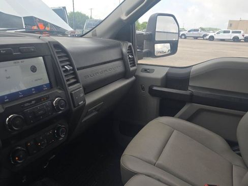 Used 2021 Ford F250 XL w/ Power Equipment Group AWD/4WD image 12