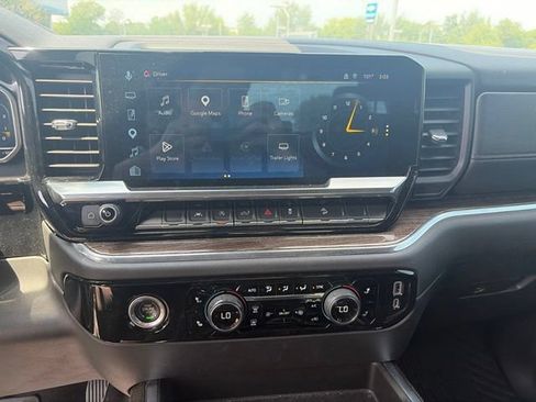Used 2023 Chevrolet Silverado 1500 RST w/ Z71 Off-Road Package AWD/4WD image 18