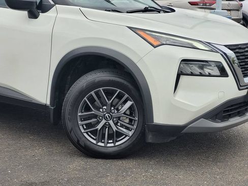Used 2023 Nissan Rogue S FWD image 9