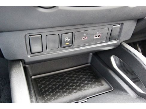 Certified 2024 Nissan Frontier SV w/ Technology Package image 23