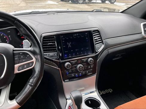 Used 2019 Jeep Grand Cherokee SRT AWD/4WD image 9