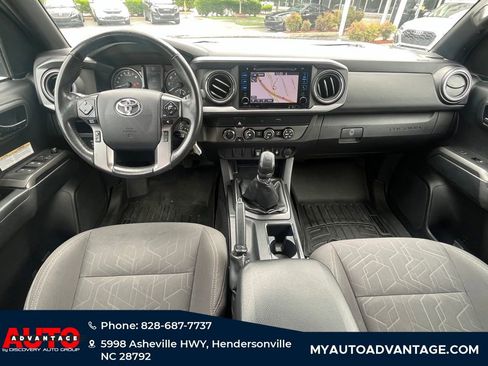 Used 2019 Toyota Tacoma TRD Off-Road AWD/4WD image 9