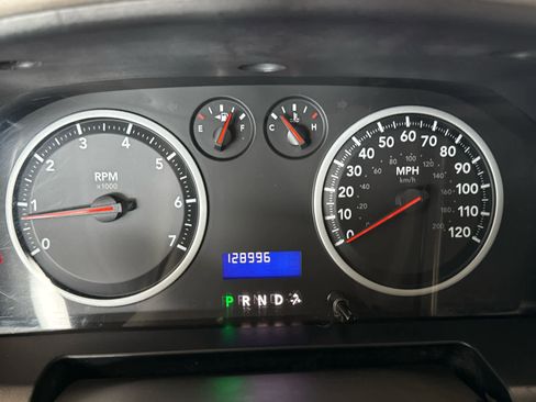 Used 2011 RAM 1500 Express AWD/4WD image 10