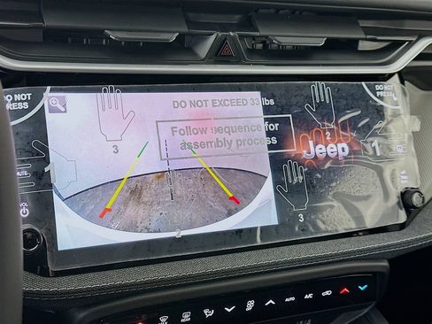New 2026 Jeep Cherokee Laredo AWD/4WD image 15