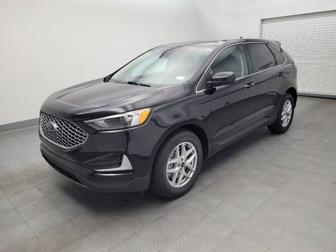 Used 2024 Ford Edge SEL image 2