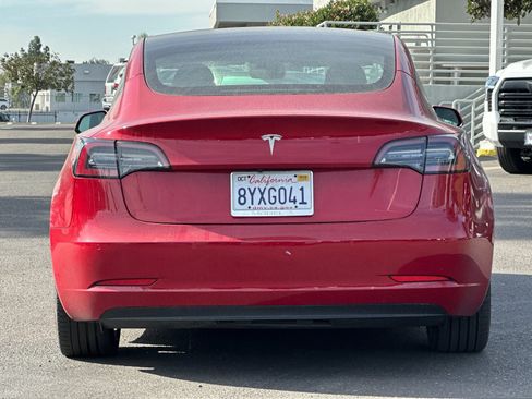 Used 2021 Tesla Model 3 Standard Range Plus image 4