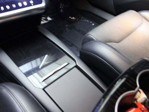 Used 2018 Tesla Model S 75D image 49