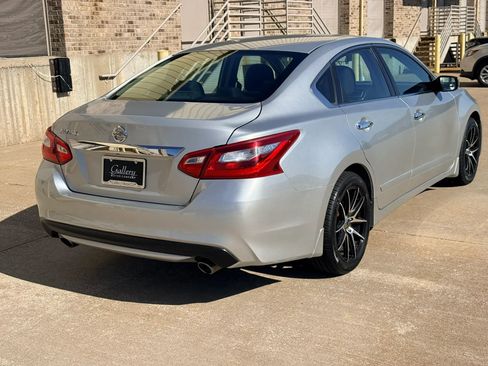 Used 2016 Nissan Altima 2.5 S w/ Power Driver Seat Package FWD image 28