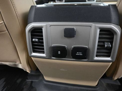 Used 2021 Ford F250 Lariat w/ Lariat Ultimate Package AWD/4WD image 14