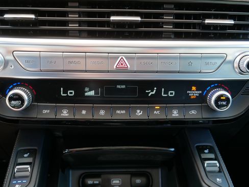 Used 2020 Kia Telluride EX image 23