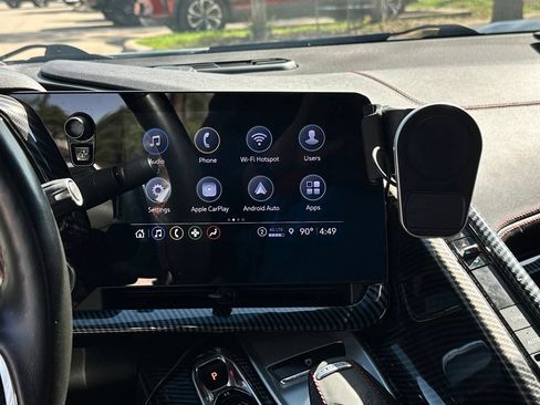 Used 2021 Chevrolet Corvette Stingray Convertible w/ Z51 Performance Package RWD image 17