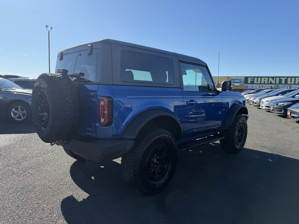 Used 2021 Ford Bronco First Edition AWD/4WD image 6