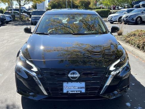 New 2025 Nissan Altima 2.5 SL image 2