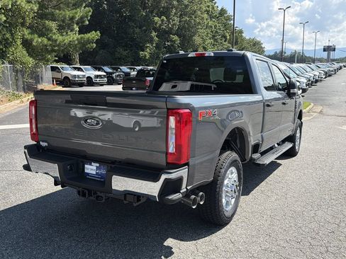 New 2026 Ford F350 XLT w/ FX4 Off-Road Package AWD/4WD image 7