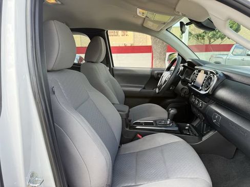 Used 2022 Toyota Tacoma SR w/ SX Package RWD image 26