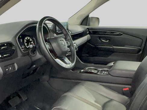 Used 2023 Honda Pilot Touring image 35