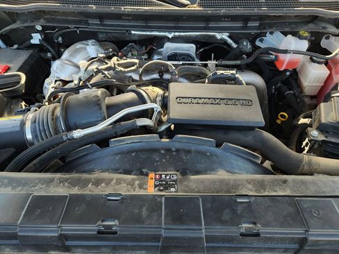 Used 2025 Chevrolet Silverado 2500 LT w/ Convenience Package image 39