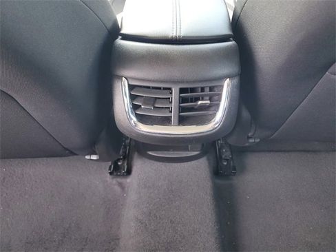 Used 2024 Chevrolet Malibu LT image 16