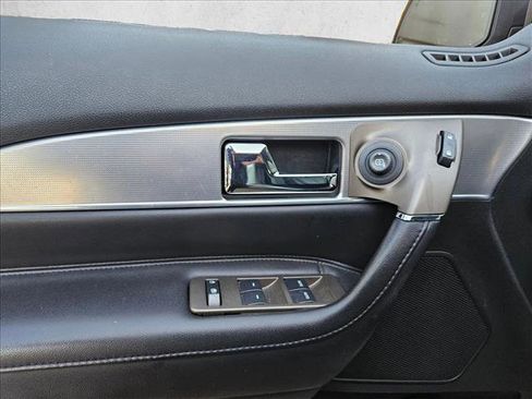 Used 2013 Lincoln MKX AWD image 9