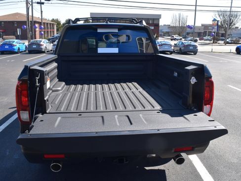 New 2026 Honda Ridgeline Black Edition image 8