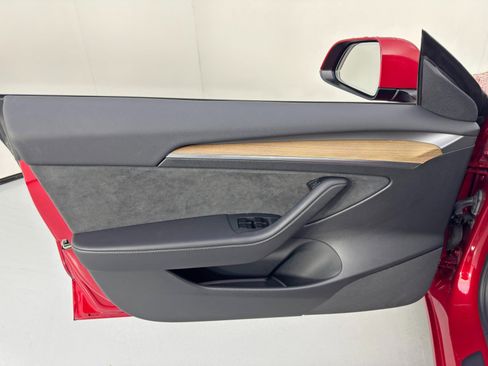 Used 2022 Tesla Model 3 Performance image 42