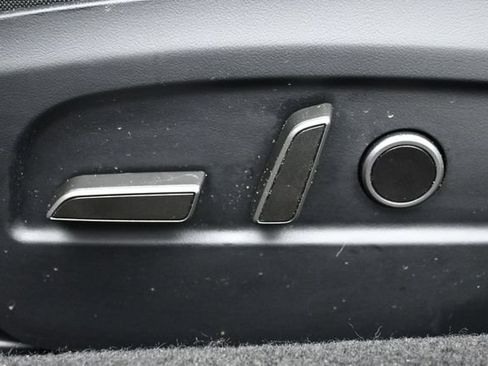 Used 2025 Tesla Model 3 RWD image 9