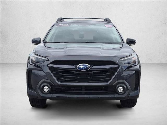 Used 2025 Subaru Outback Premium AWD/4WD image 2
