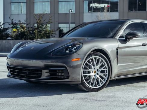 Used 2018 Porsche Panamera 4S image 37