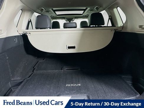 Used 2023 Nissan Rogue SL w/ SL Premium Package image 29