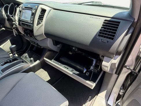 Used 2012 Toyota Tacoma 4x4 Double Cab w/ TRD Sport Pkg image 19