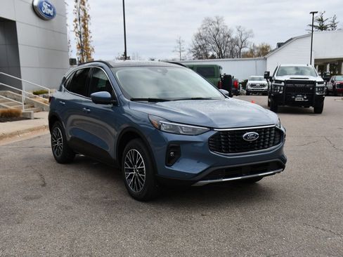 New 2026 Ford Escape Base w/ PHEV Premium Package image 9