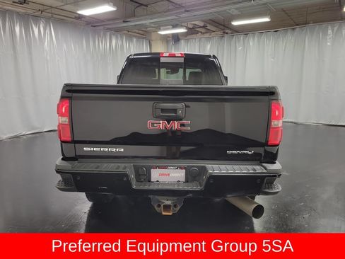 Used 2019 GMC Sierra 2500 Denali w/ Duramax Plus Package AWD/4WD image 8