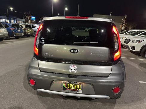 Used 2017 Kia Soul + image 32
