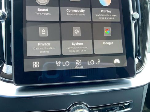 New 2026 Volvo XC90 T8 Ultra w/ Protection Package AWD/4WD image 22