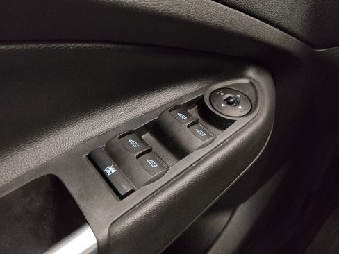 Used 2017 Ford Escape SE FWD image 27