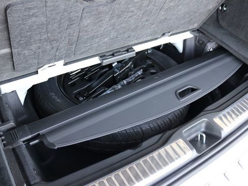 Used 2023 Mercedes-Benz GLS 450 4MATIC image 31