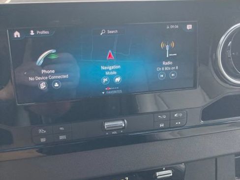 Used 2022 Mercedes-Benz Sprinter 3500 image 16