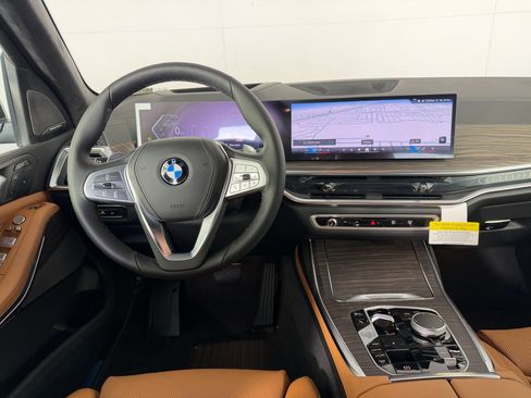 Used 2027 BMW X7 xDrive40i w/ Premium Package AWD/4WD image 31