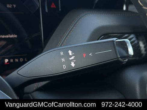 New 2026 GMC Yukon XL AT4 w/ AT4 Premium Plus Package AWD/4WD image 15