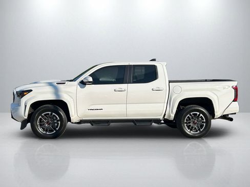 Certified 2025 Toyota Tacoma TRD Sport AWD/4WD image 8