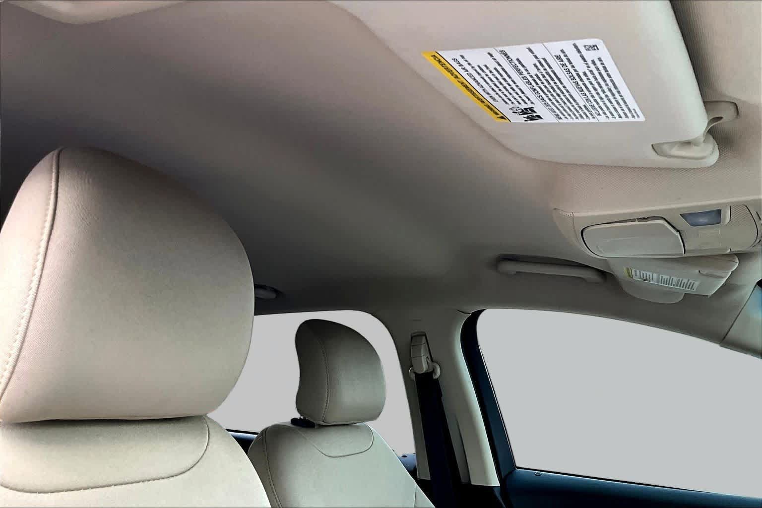 Used 2017 Ford Edge SEL FWD image 14