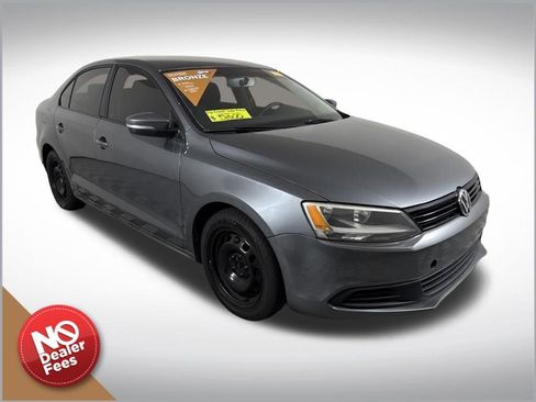 Used 2014 Volkswagen Jetta SE image 1