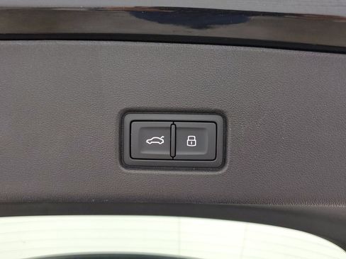 Certified 2023 Audi Q4 e-tron Premium Plus w/ Premium Plus image 19