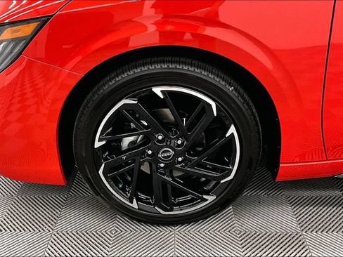 New 2026 Nissan Sentra SR FWD image 12