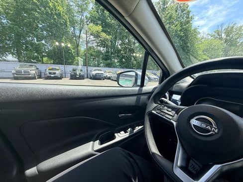 Used 2024 Nissan Sentra S FWD image 25