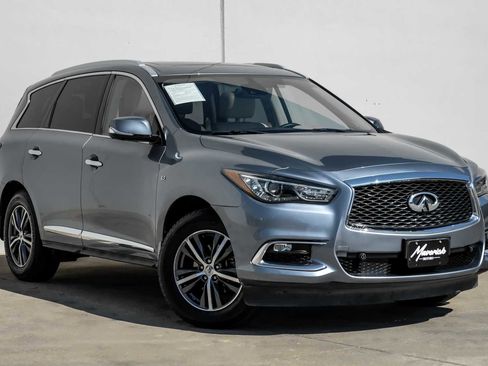 Used 2019 INFINITI QX60 Luxe w/ Essential Package image 7