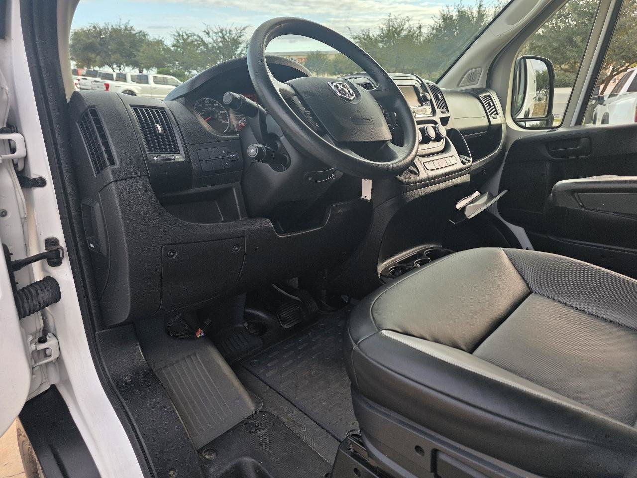 Used 2021 RAM ProMaster 2500 FWD image 9