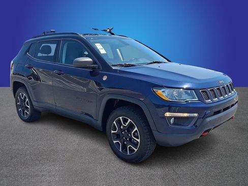 Used 2020 Jeep Compass Trailhawk w/ Leather Interior Group AWD/4WD image 3
